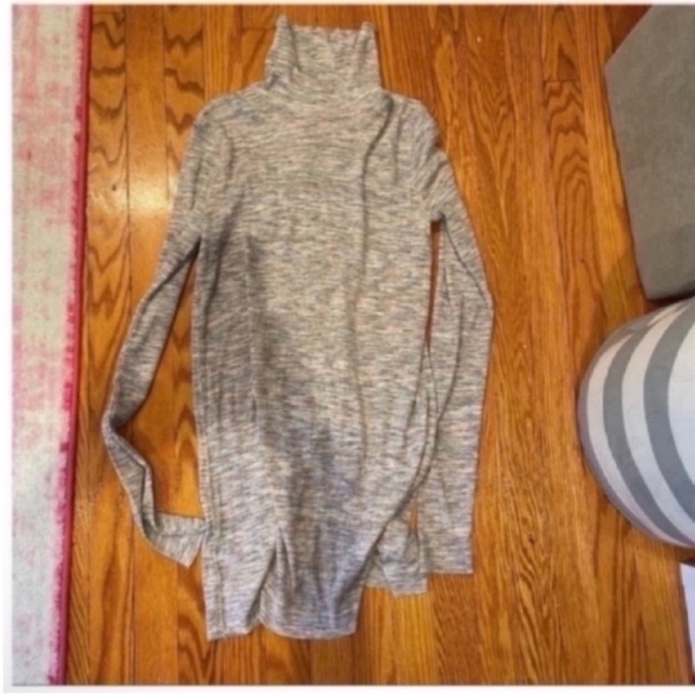 Free People We The Free Stone Cold ivory Turtleneck tunic top size XS - Picture 3 of 4